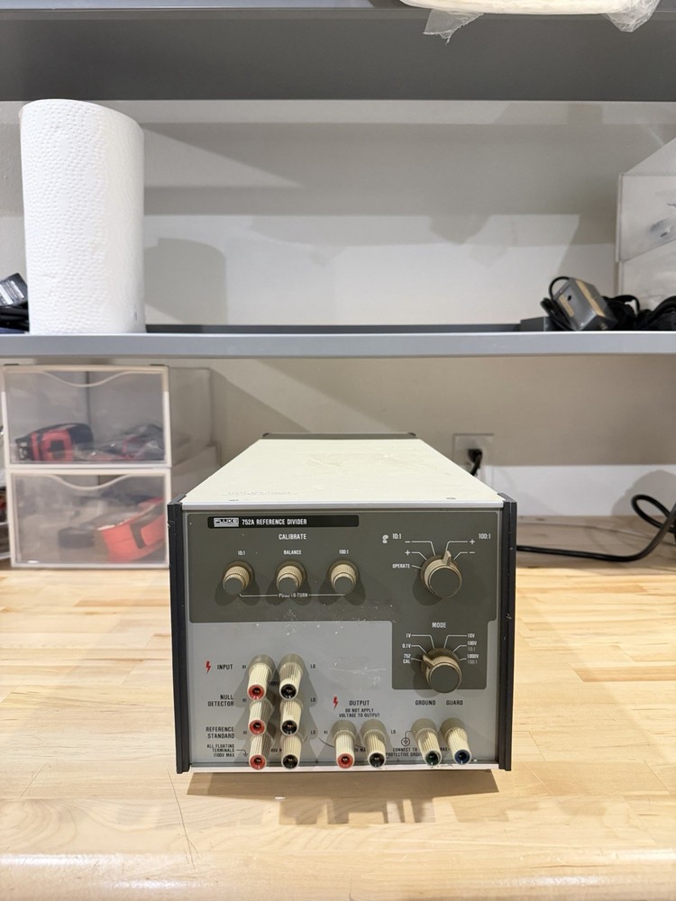 FLUKE 752A REFERENCE DIVIDER (TESTED) FREE SHIPPING