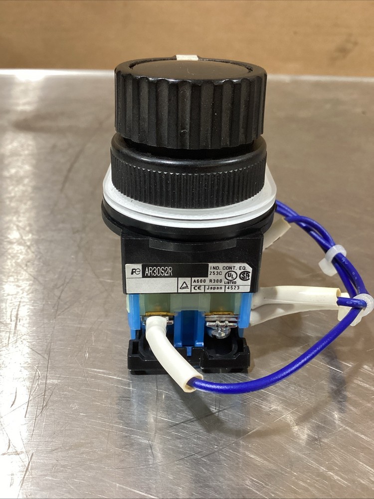 Fuji AR30S2R 2-Position Selector Switch, Used