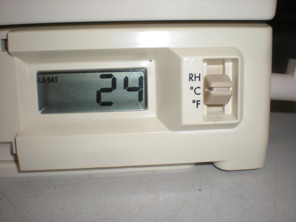 Omega Engineering CT-485B-110V Temp/Humid Chart Recorder