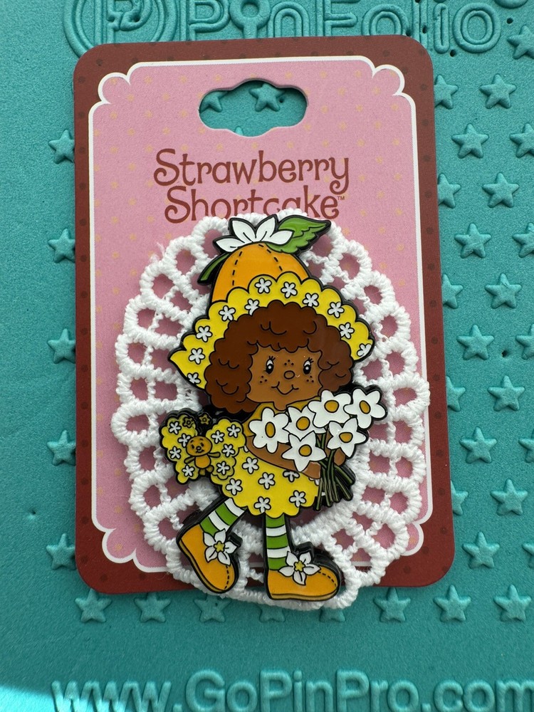 Strawberry Shortcake Orange Blossom Lace Pin
