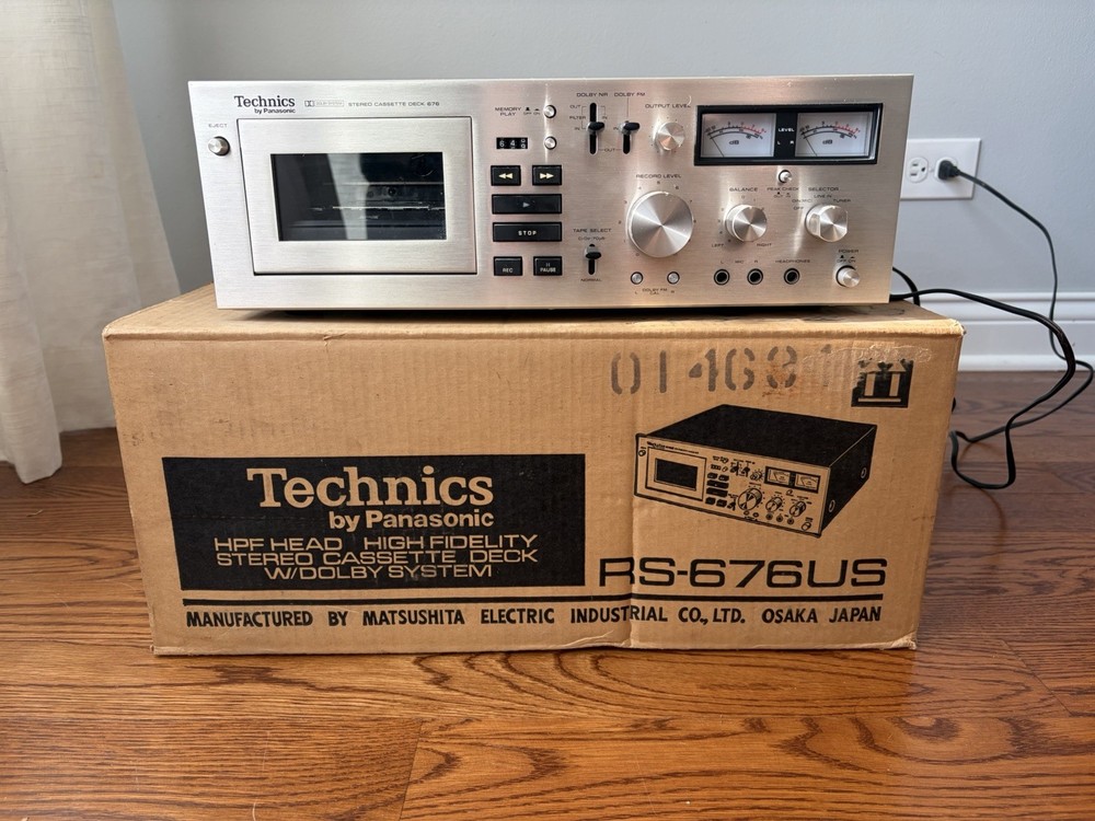 Technics RS-676US Cassette Tape Deck Original Box and Paperwork Multi Voltage