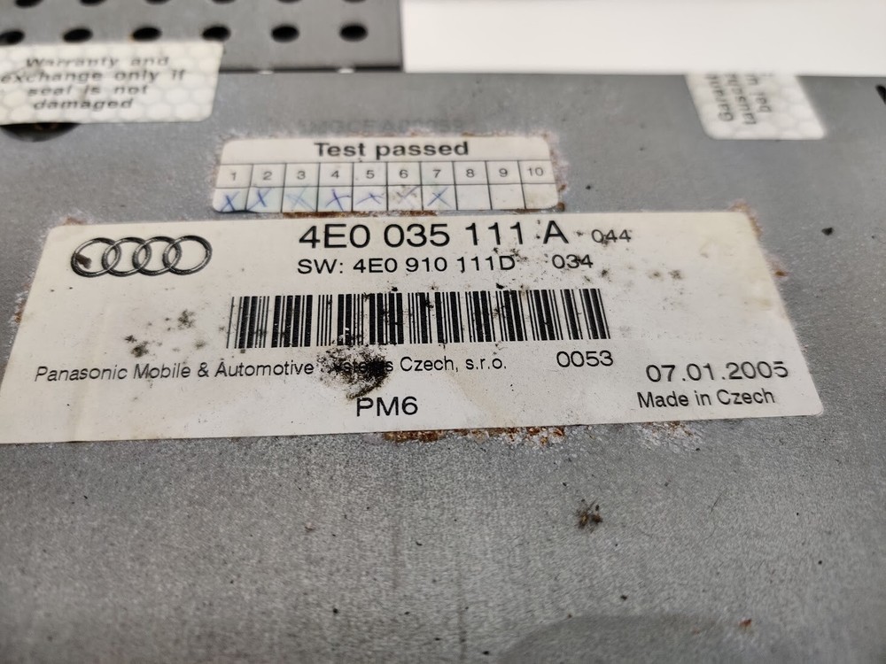 2005 AUDI A8 D3 4E 3.0 TDI 6 DISC CD CHANGER 4E0035111A