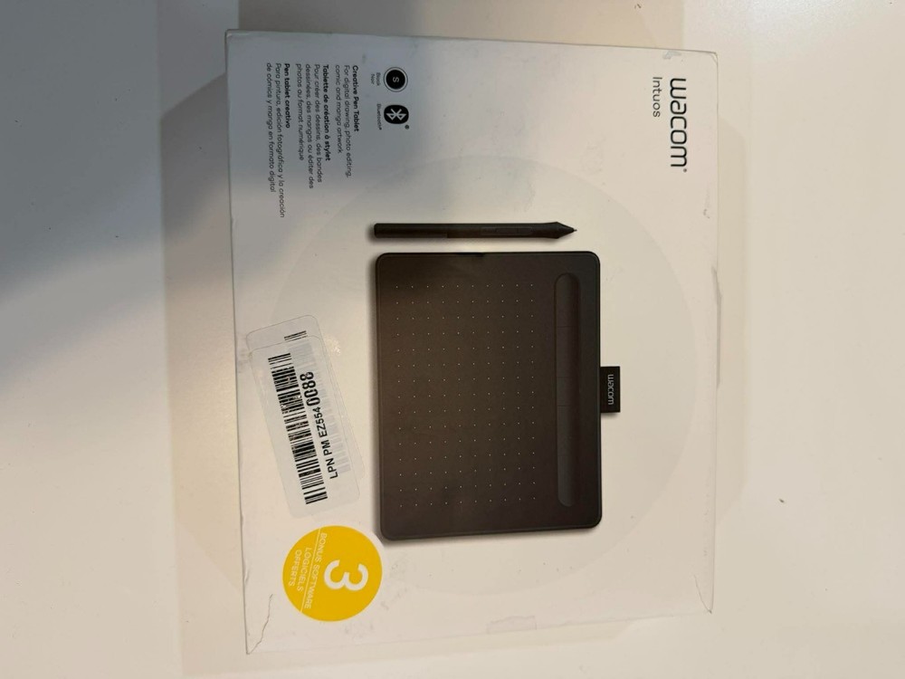 Wacom Intuos S Wireless Drawing Graphics Tablet - Black