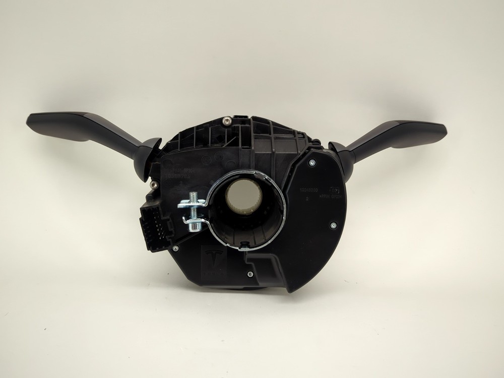 2023-2025 Tesla Model Y Steering Column Control Module 1097662-00-Q