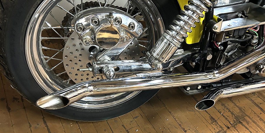 MCM FXE Goose Drag Pipe Set Chrome for Harley-Davidson