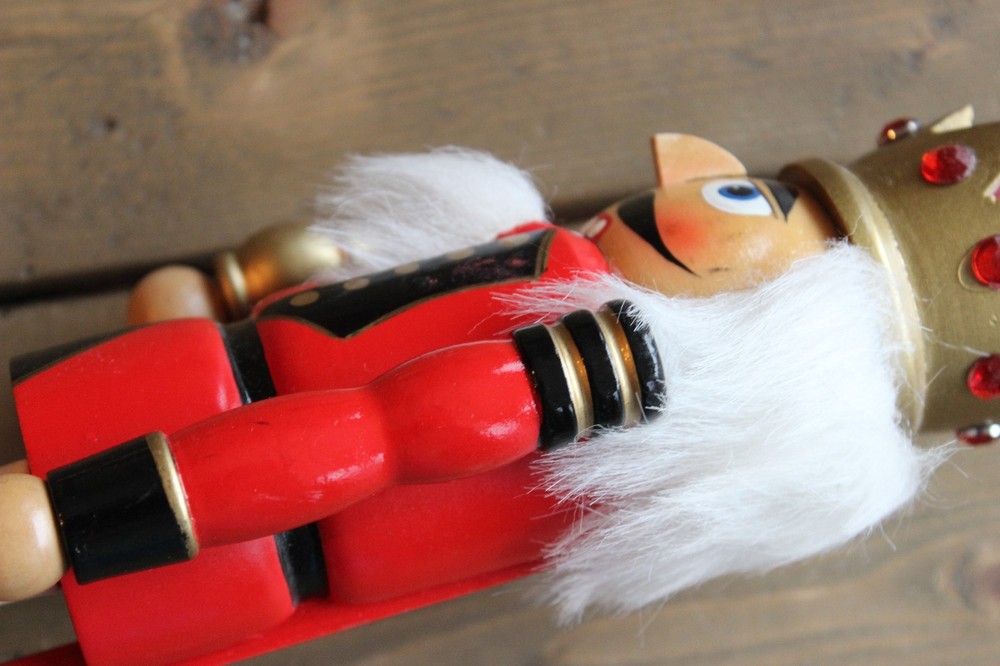 Royal King Nutcracker