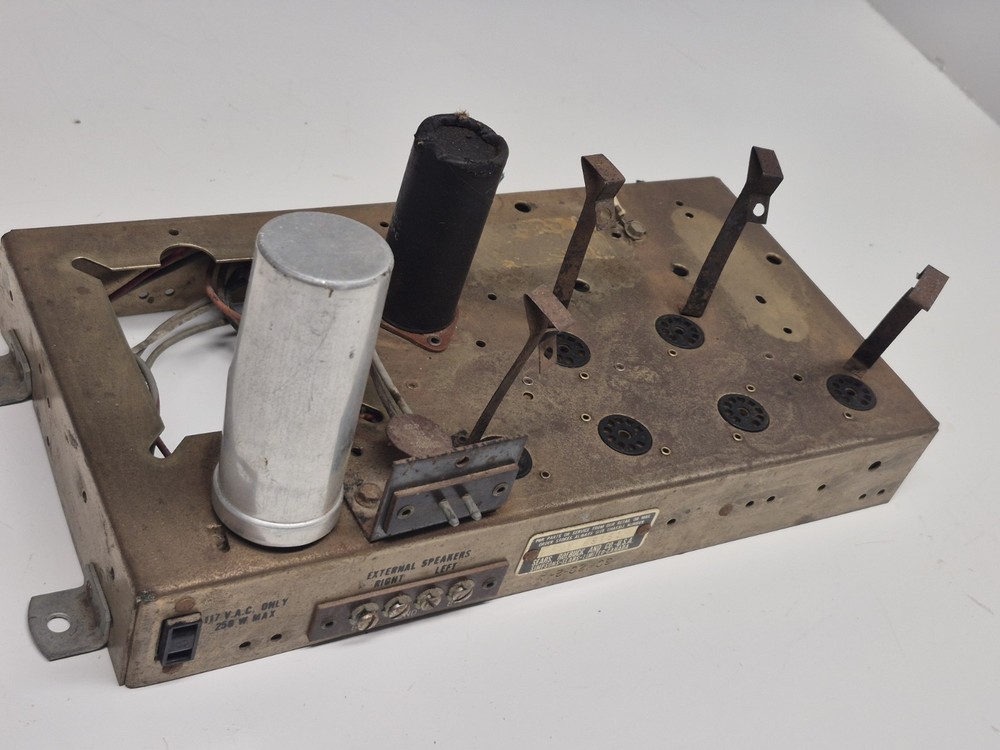 1950s RCA Tube Amplifier Chassis