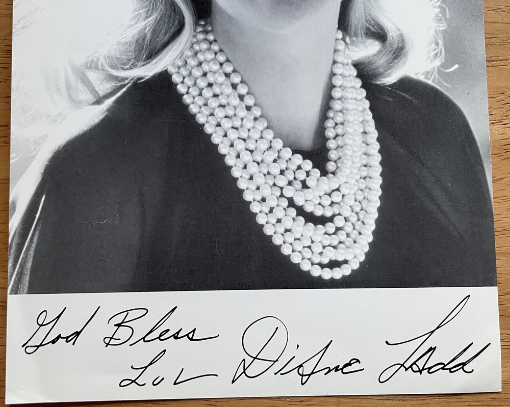 Actress Diane Ladd Autographed Photo