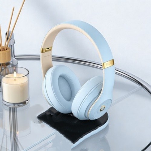 Beatsed Studio3 Ice Blue Wireless Over-Ear Headphones with Bluetooth Connectivit