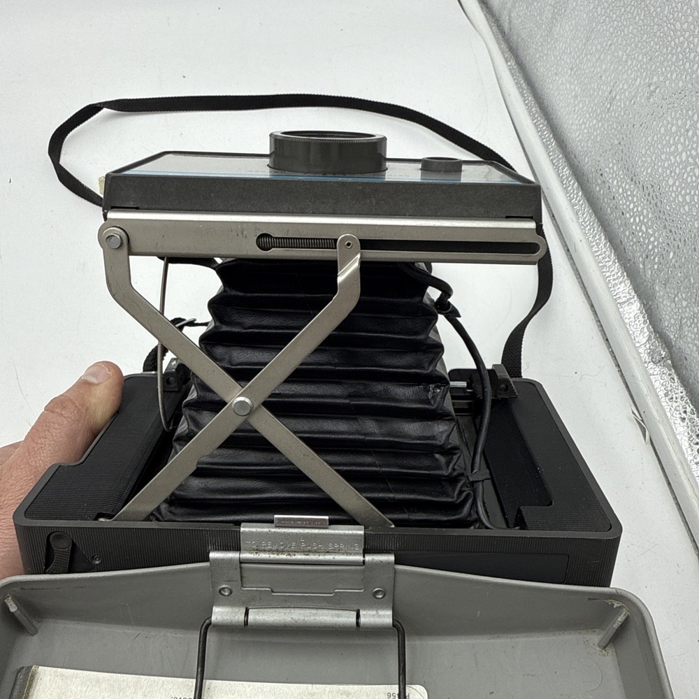 POLAROID AUTOMATIC LAND CAMERA 210 IN CASE WITH STRAP