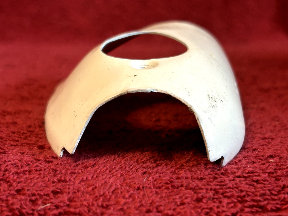 AIRCRAFT LIGHT SHIELD WHITE