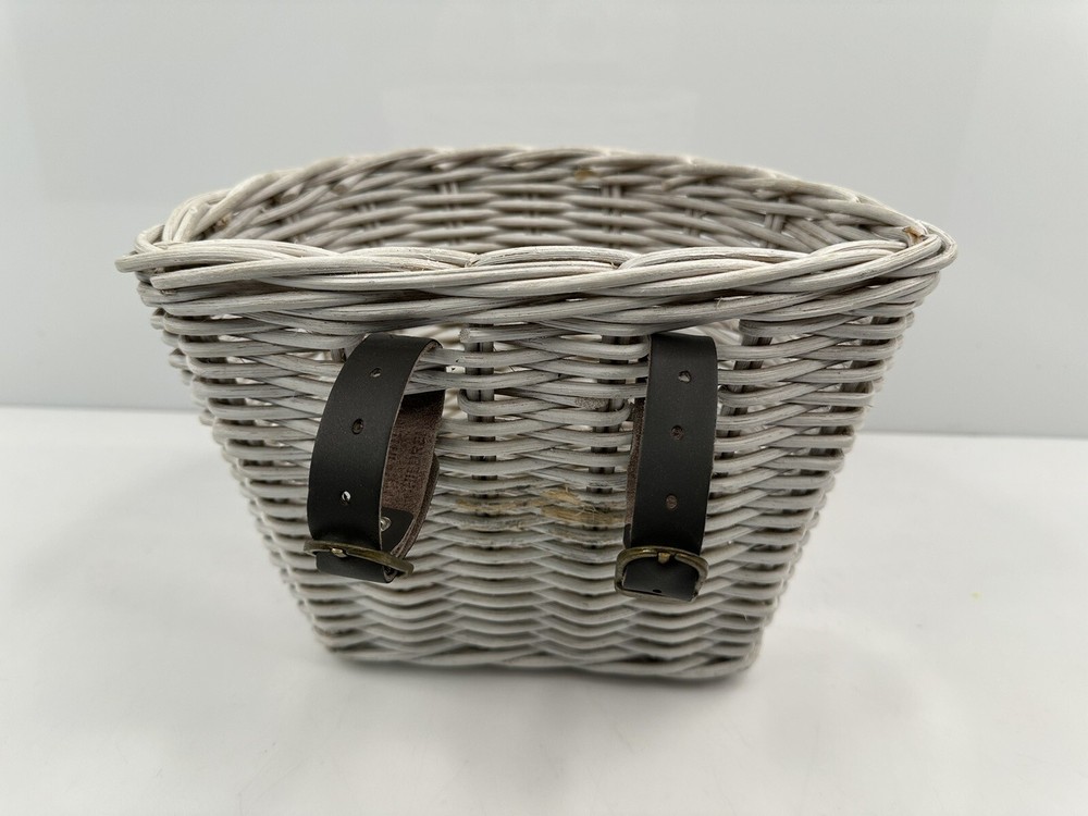 Electra Bicycle Handlebar Wicker Basket White HTF