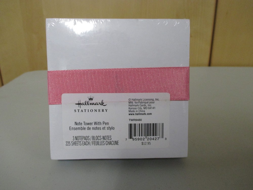 Hallmark Note Tower With Pen - Hallmark Stationary - NEW