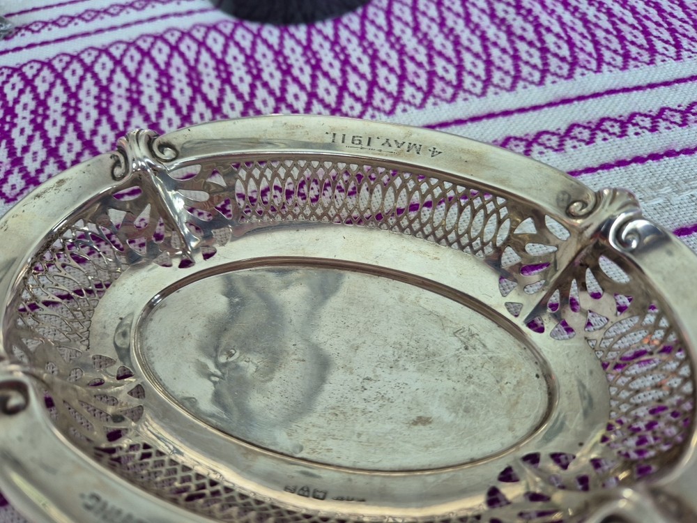 ANTIQUE SOLID SILVER PIERCED SWEET MEAT DISH. HALLMARKED.