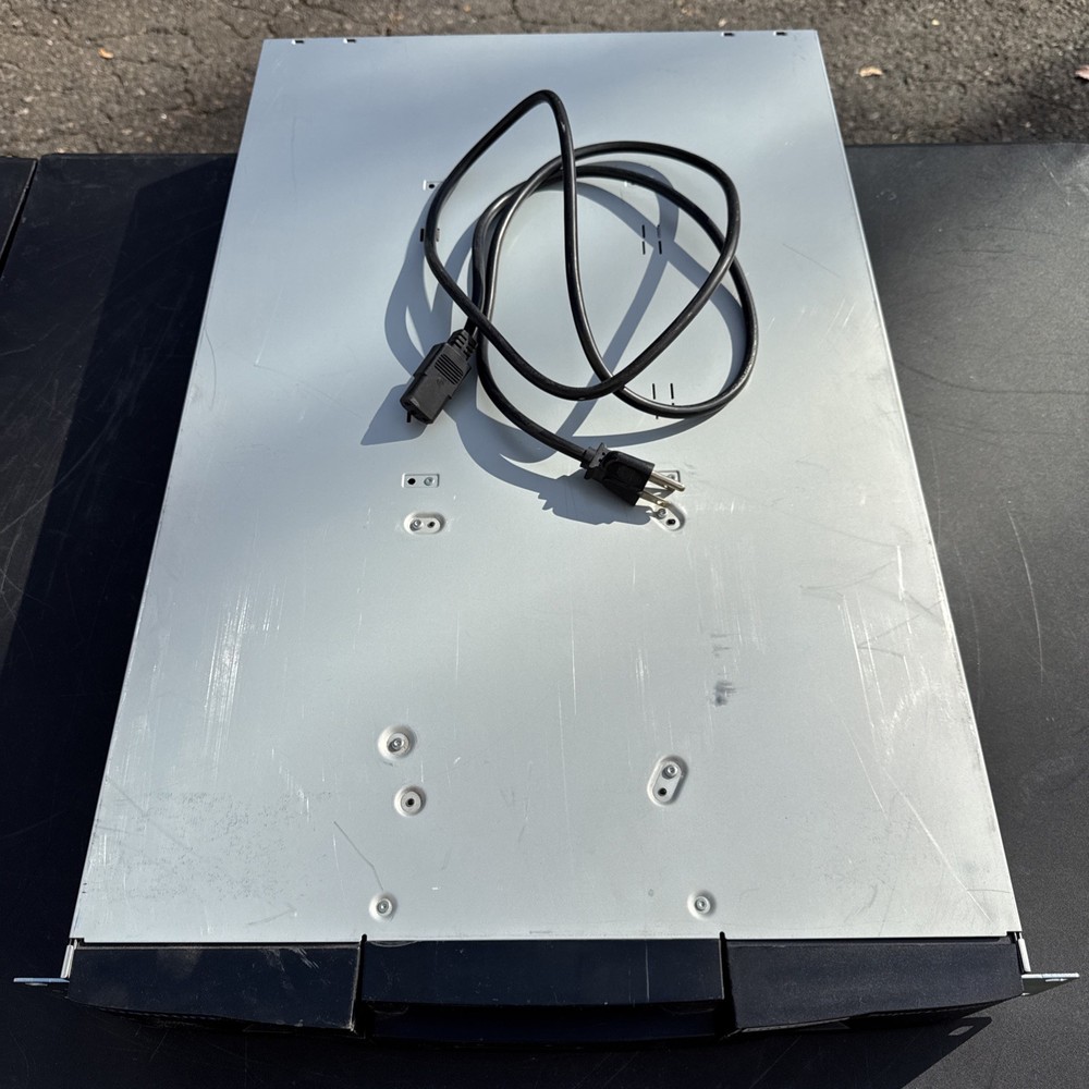 Quantum SuperLoader 3 L700 Tape Autoloader LTO Library Rackmount w/ Power Cable