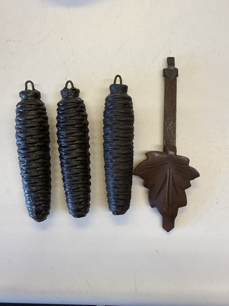 Vintage Cuckoo Clock Black Forest Schwarzwald Germany *Read*
