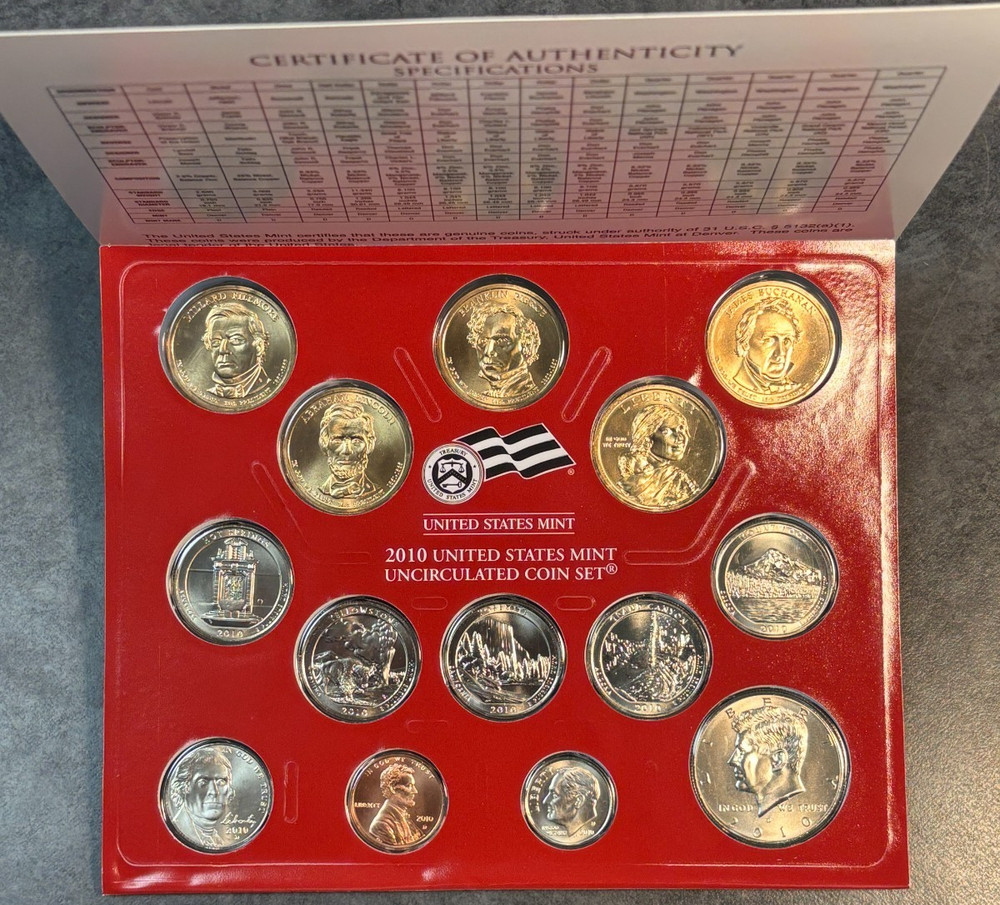 2010 P & D US Mint Complete Uncirculated Set 28 Coins w/ COA