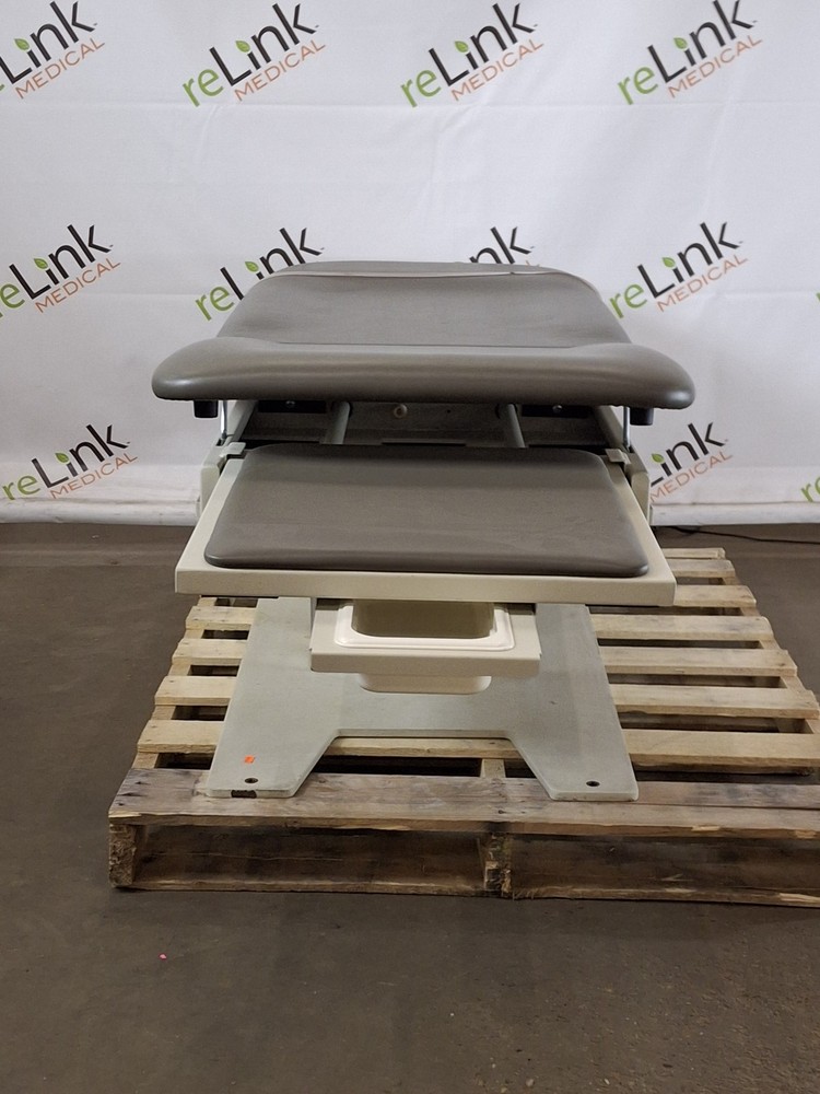 Intensa, Inc. Series 460 Power Exam Table