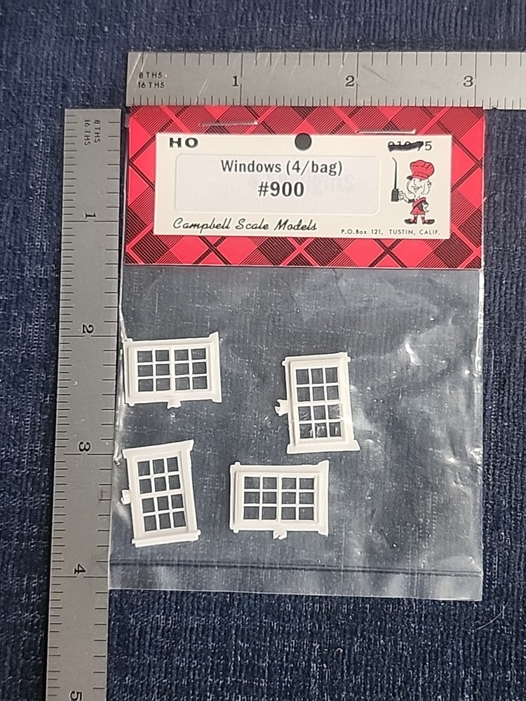 Campbell Scale Models 900, Windows, 4 Per Bag, HO Scale, New