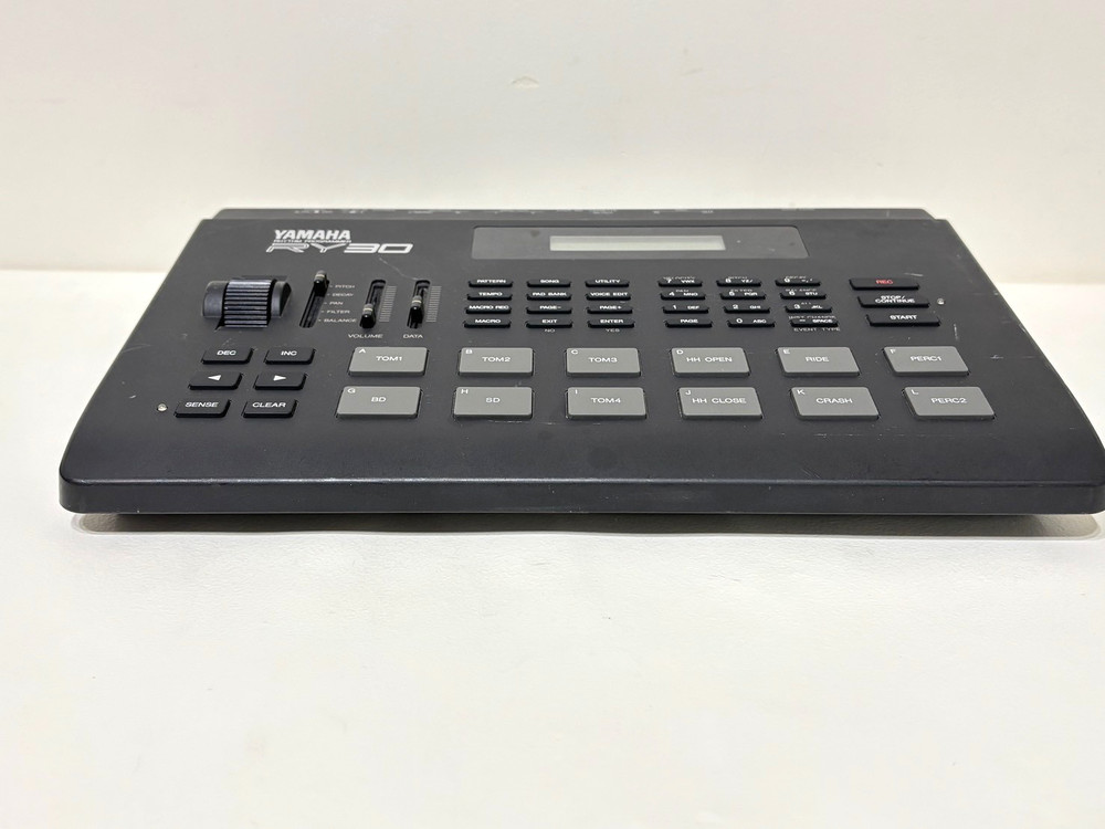 YAMAHA RY30 Rhythm Programmer Drum Machine From Japan
