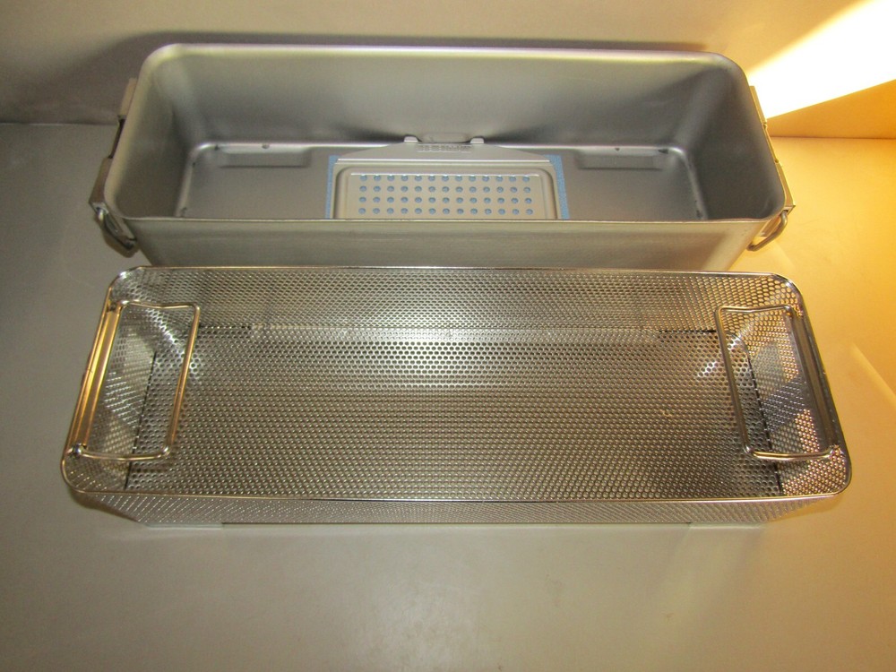 V Mueller CD4-5B Genesis Sterilization Container w/ Wire Basket