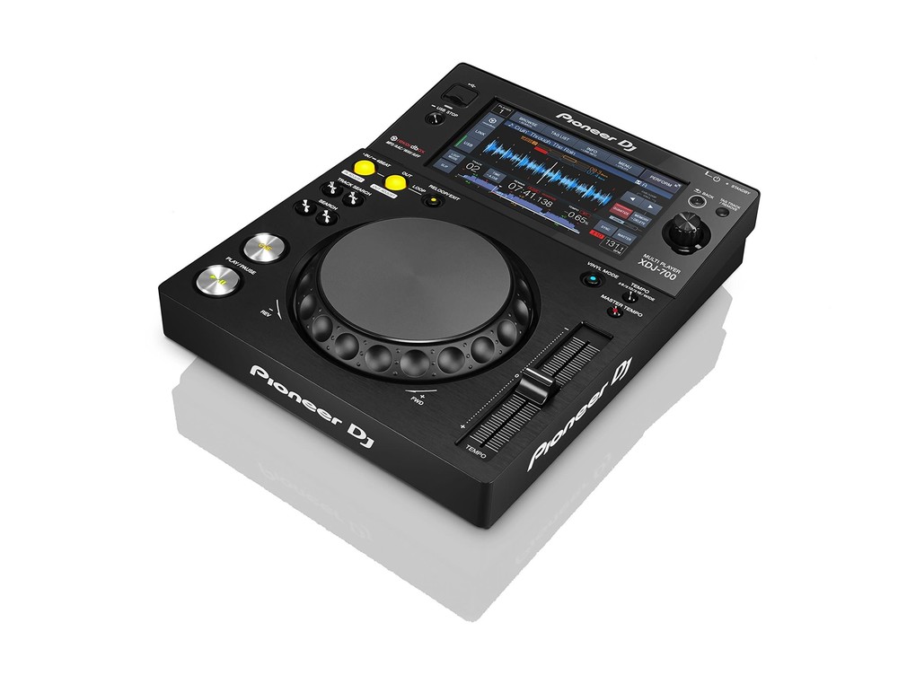 Pioneer DJ XDJ-700 Compact DJ Multi-Player Digital Deck