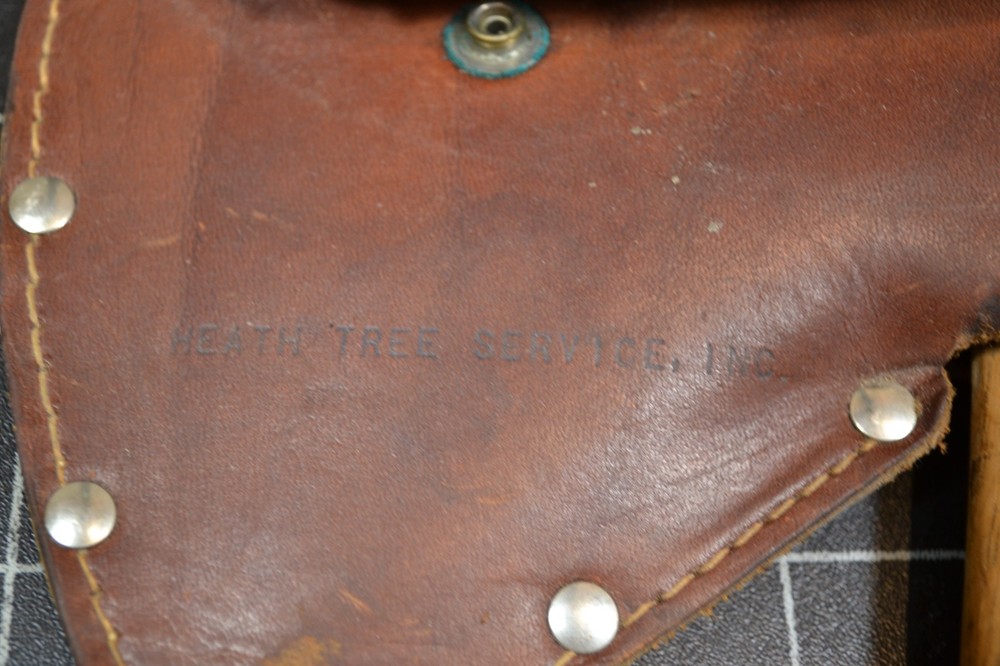 COLLINS CRUISER AXE WITH ORIGINAL SHEATH - ORIGINAL HANDLE - SADDLE AXE