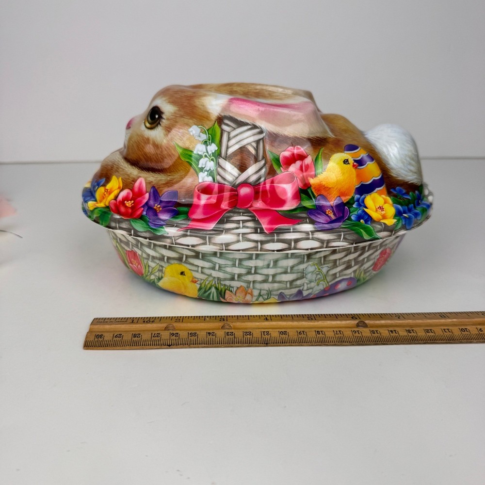 Vtg Ullman Thin Plastic 3D Bunny Rabbit Easter Lid Container White Garland READ