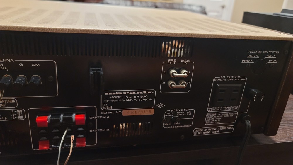 Marantz SR930 please read description