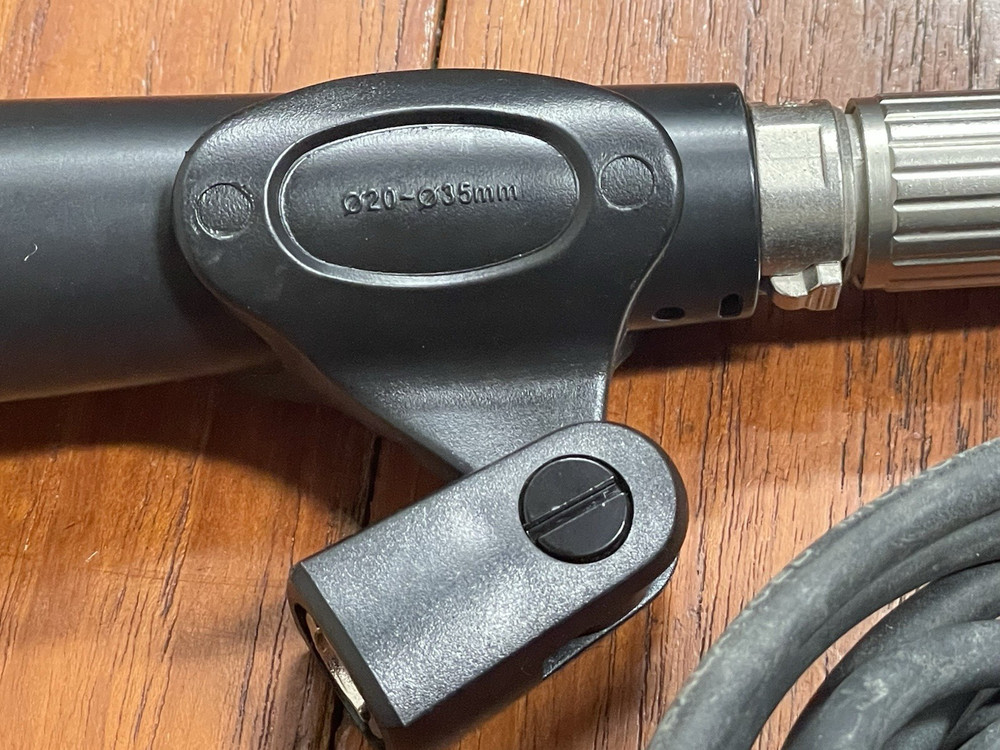 Rare Backup Behringer Ultravoice Dynamic Microphone Hard Wire XLR Connector Case