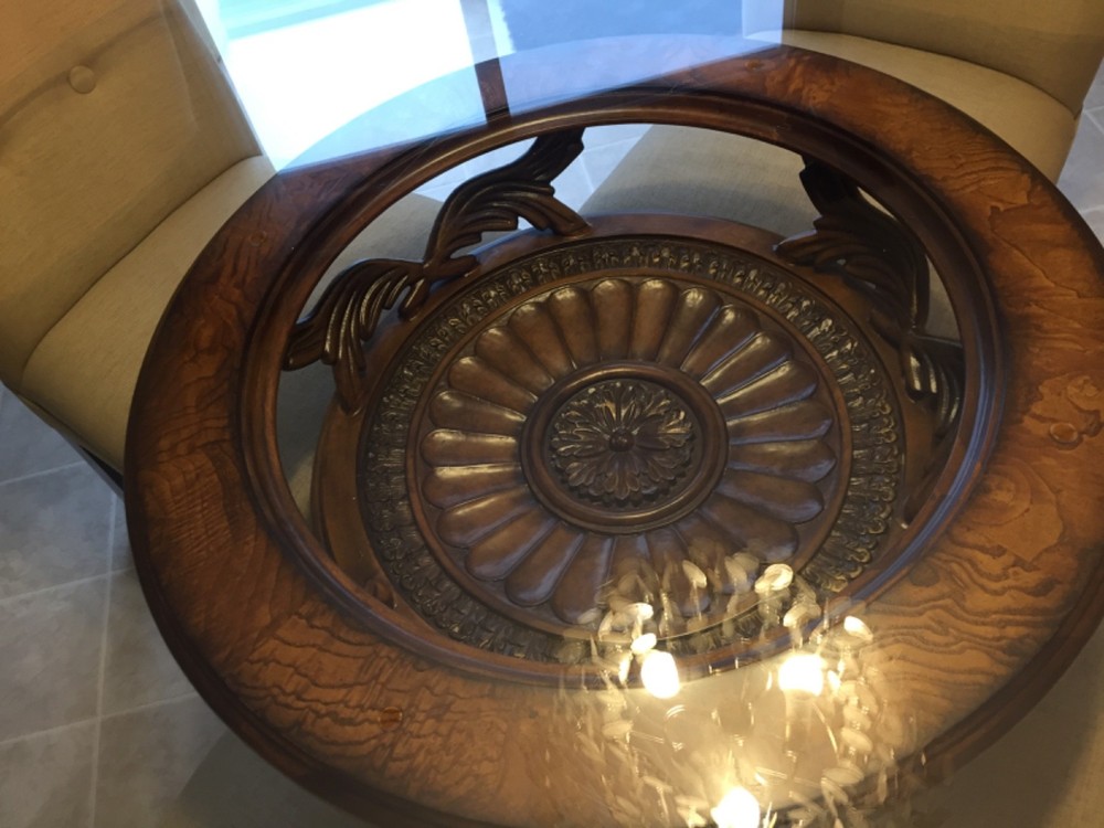60 inch round table and chairs