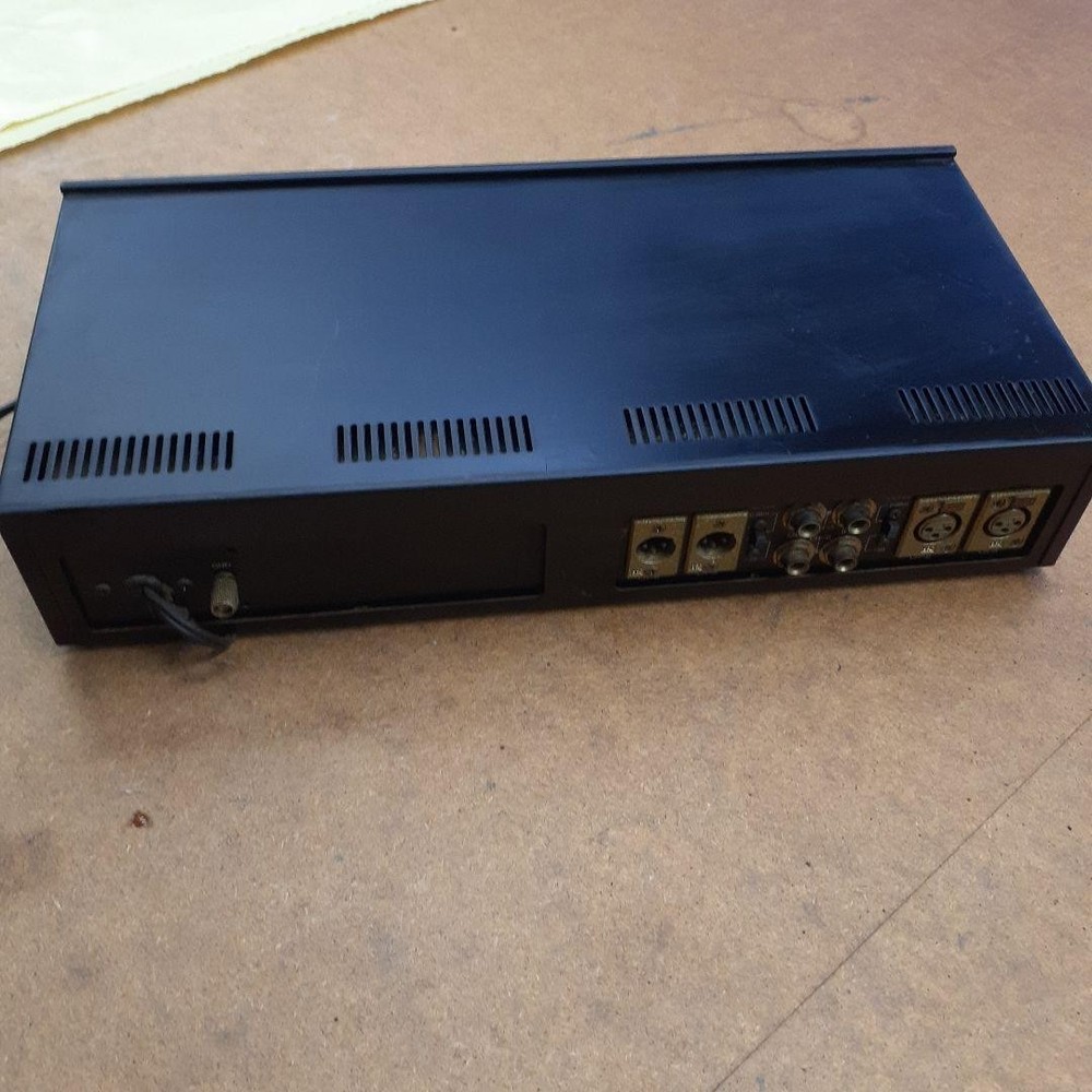 Roland SEQ-315 Graphic Equalizer