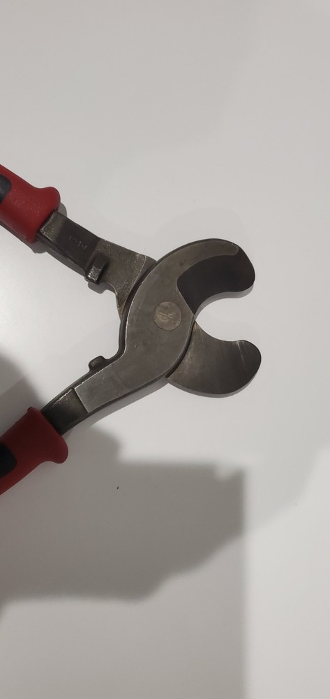 Klein Tools Journeyman Cable Cutter