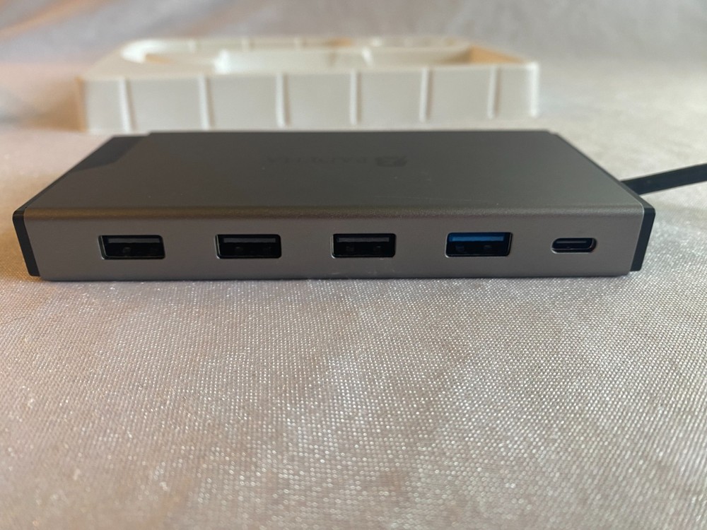 BFADEHA Universal 12-in-1 Mini Dock Triple Full HD Display