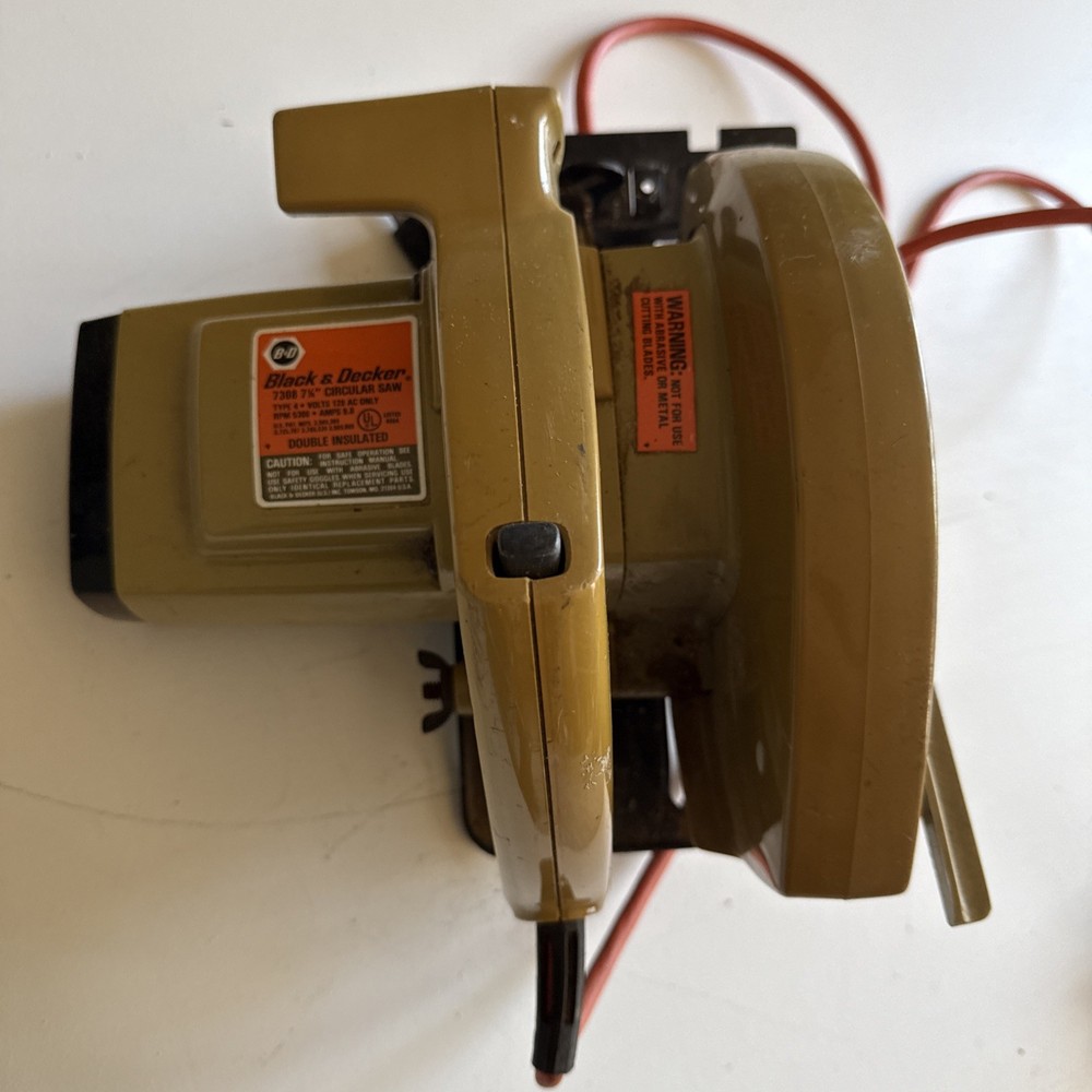 vintage Black & Decker Model 7308 circular saw