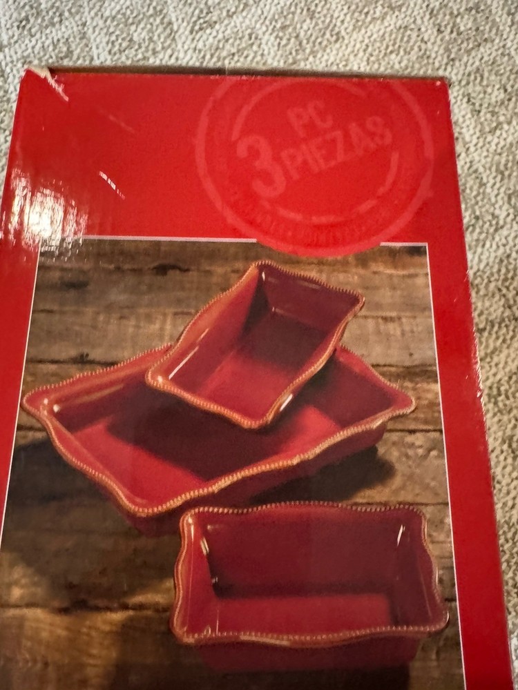 Three-Piece Red Ceramic Stoneware Rectangular Wavy Edge Baking Dish Set