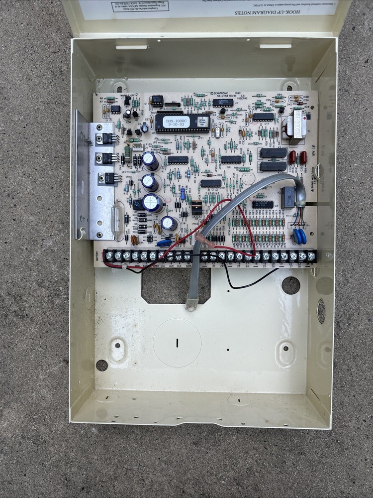 Brinks BHS-1000C Alarm Control Panel
