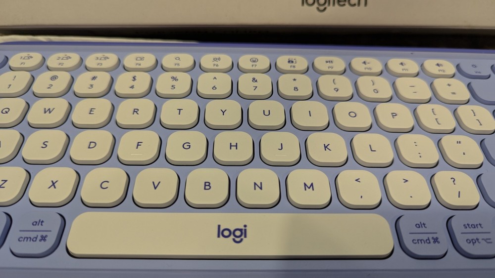 Logitech POP ICON Combo, Bluetooth Keyboard and Mouse Combo Lilac 🔥NEW🔥