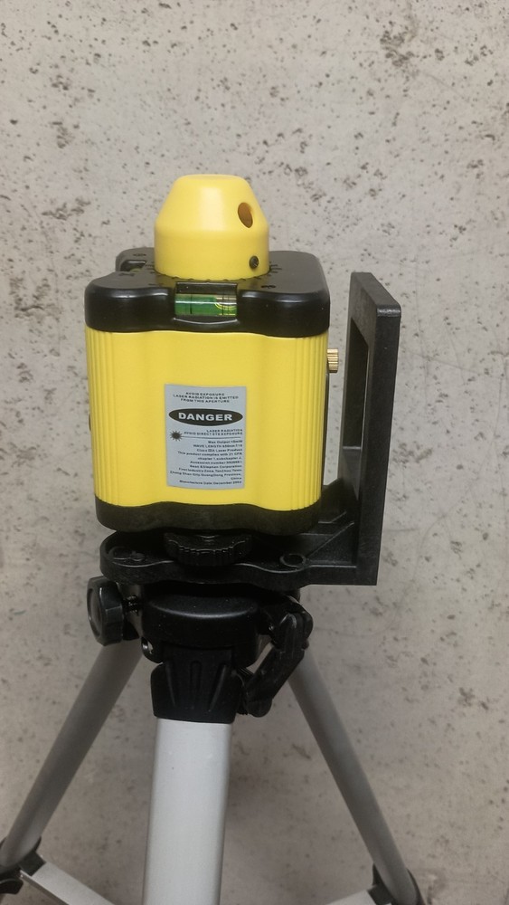 Power Master Rotary Laser Level With Tripod And Carrying Case