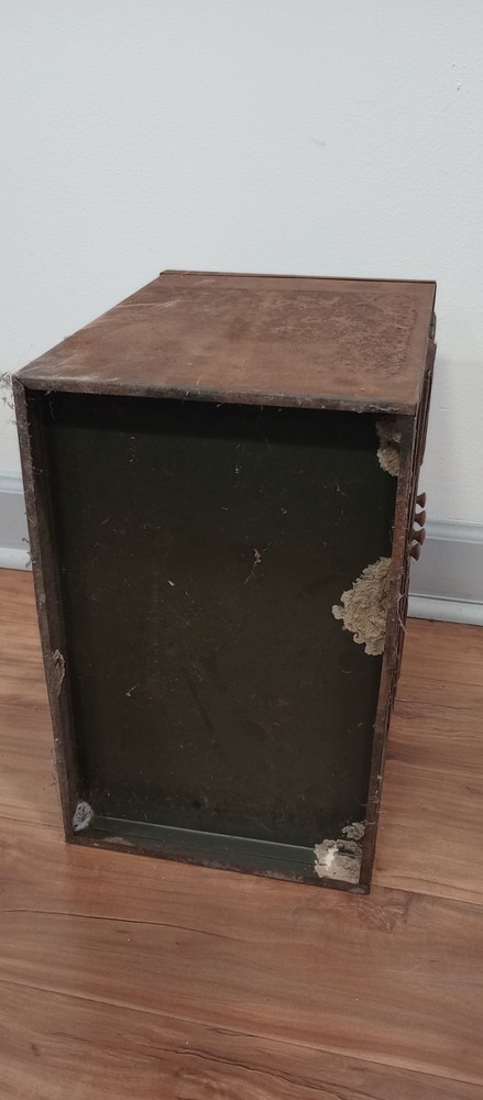 Vintage Shurhit tool box - missing drawers