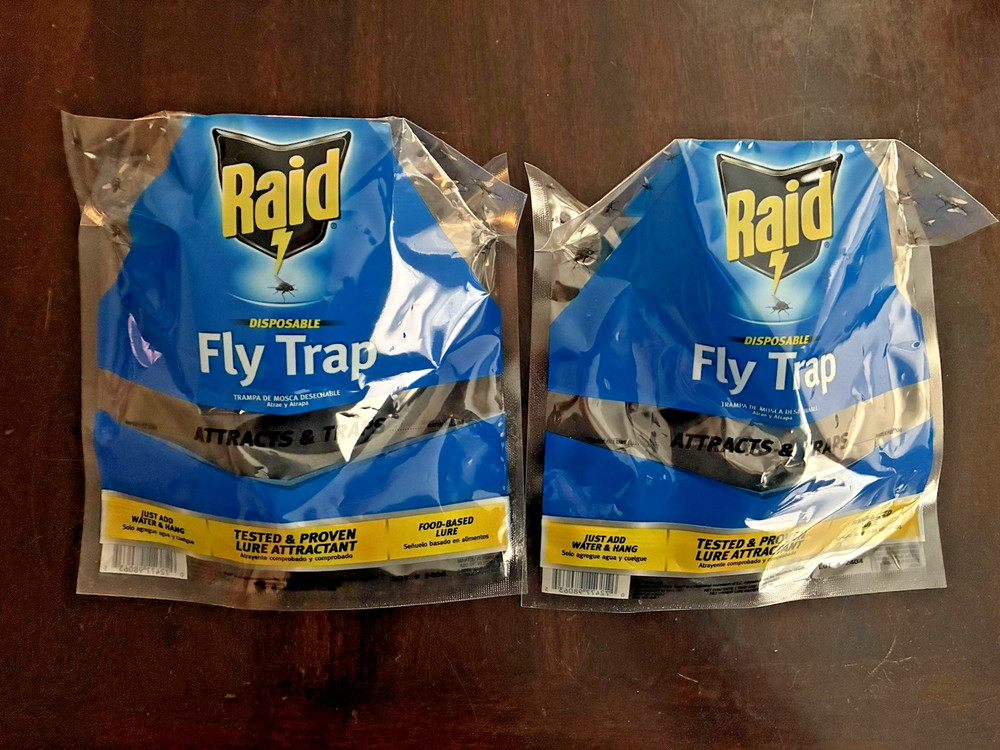 2 RAID DISPOSABLE OUTDOOR FLY TRAPS ~ NEW IN PACKAGES ~