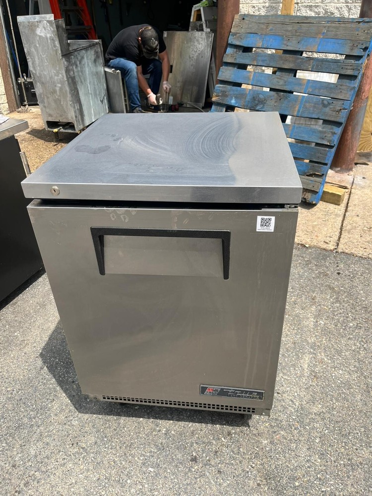 U/C Worktop! TRUE TUC-24, 24" W UNDERCOUNTER REFRIGERATOR