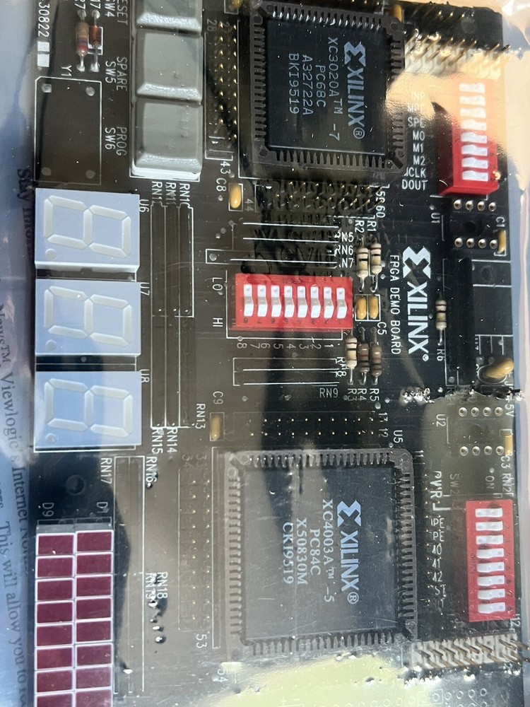 AMD xilinx university program UW-XCHCBL-PC1