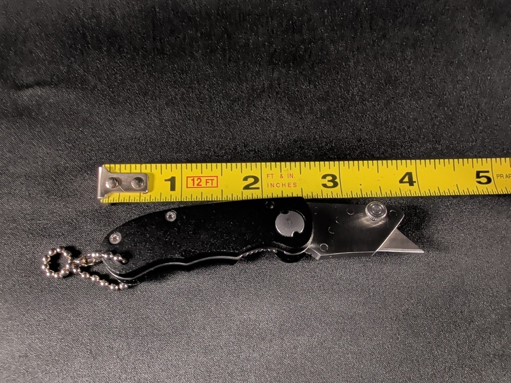 Miniature Folding Utility Knife - Color Black - Keychain