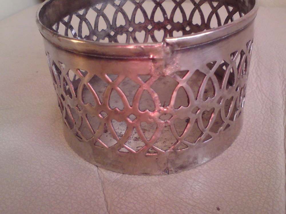SILVER PLATED WINE BOTTLE STAND,9 CMS X 5.8 CMS APPROX.