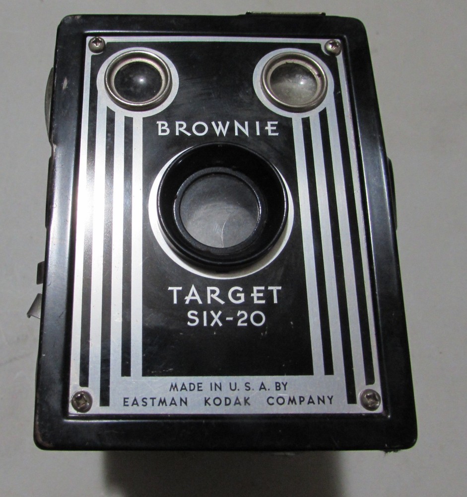 Vintage Brownie Target Six-20 Camera