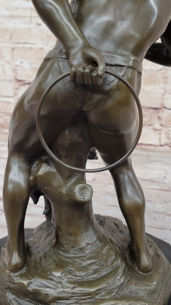 AMERICAN NATIVE TRAINING A BEAR BRONZE SCULPTURE STATUE ON MARBLE BASE ARTWORK