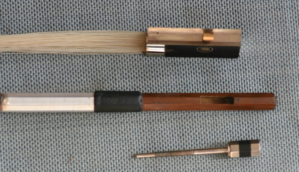 Good Octagonal 4/4 Violin Bow branded Vio Music, 62g