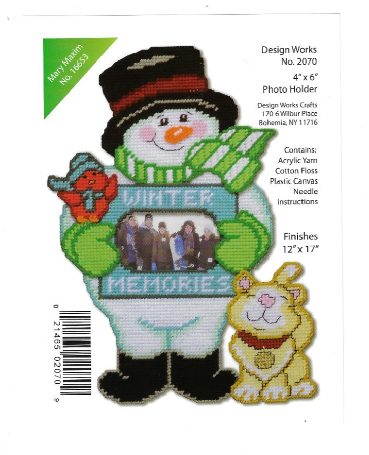 SNOWMAN PICTURE FRAME  WALL HANGING   plastic canvas  PATTERN (#TF0594)
