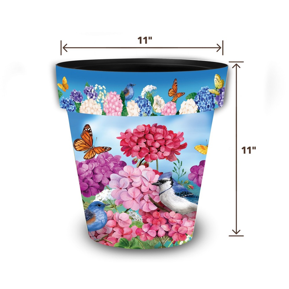Briarwood Lane Geraniums in Bloom Medium Planter